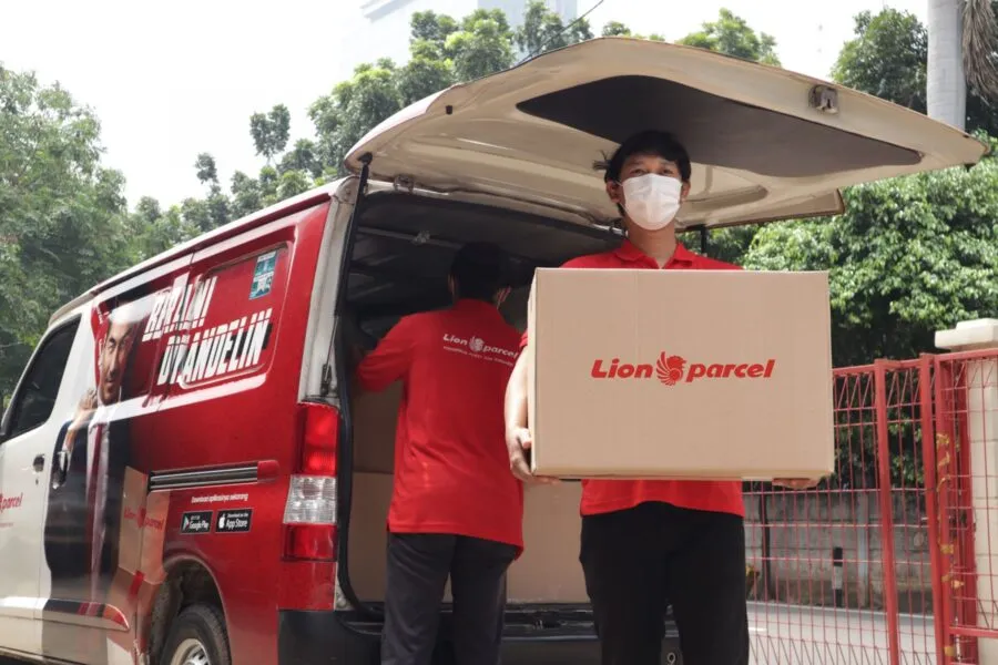 lion parcel terdekat